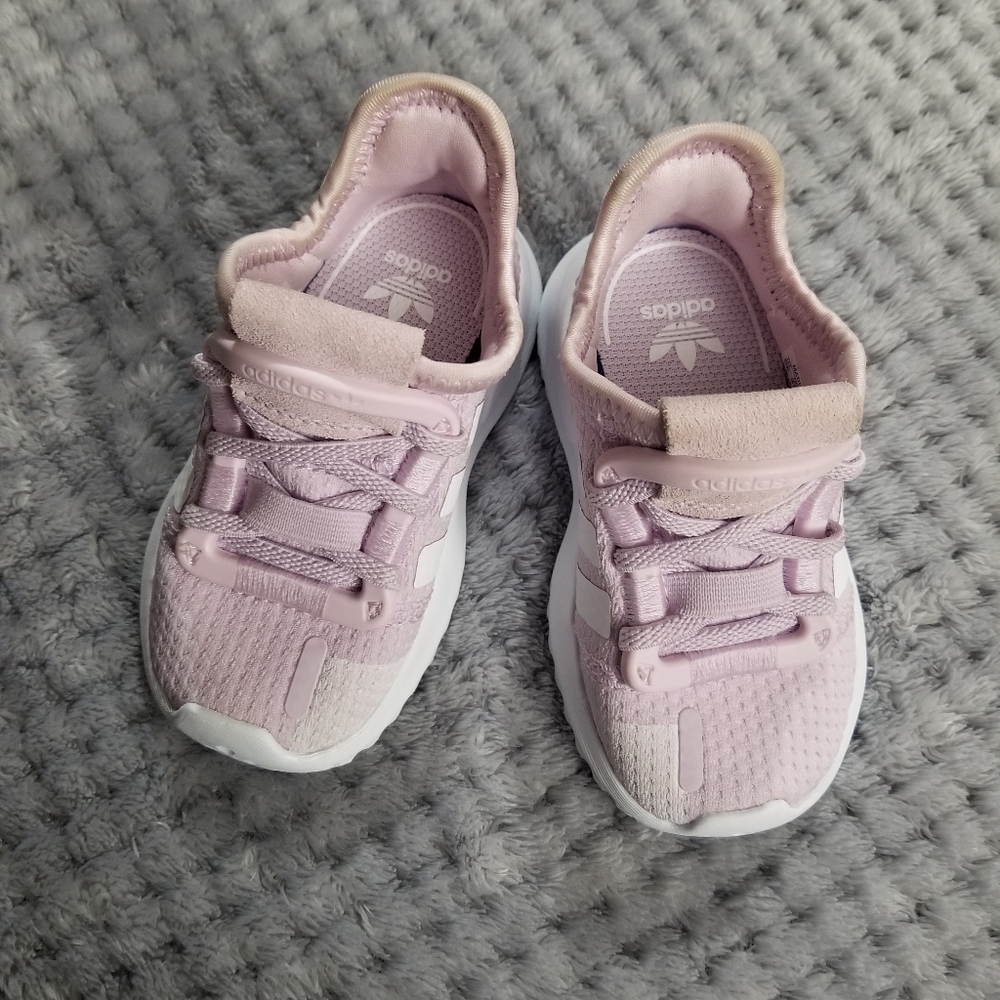 Adidas Toddler Size 5K